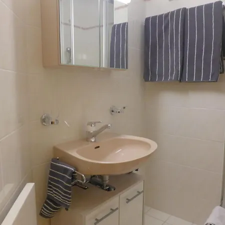 Mandarin D 14 By Interhome